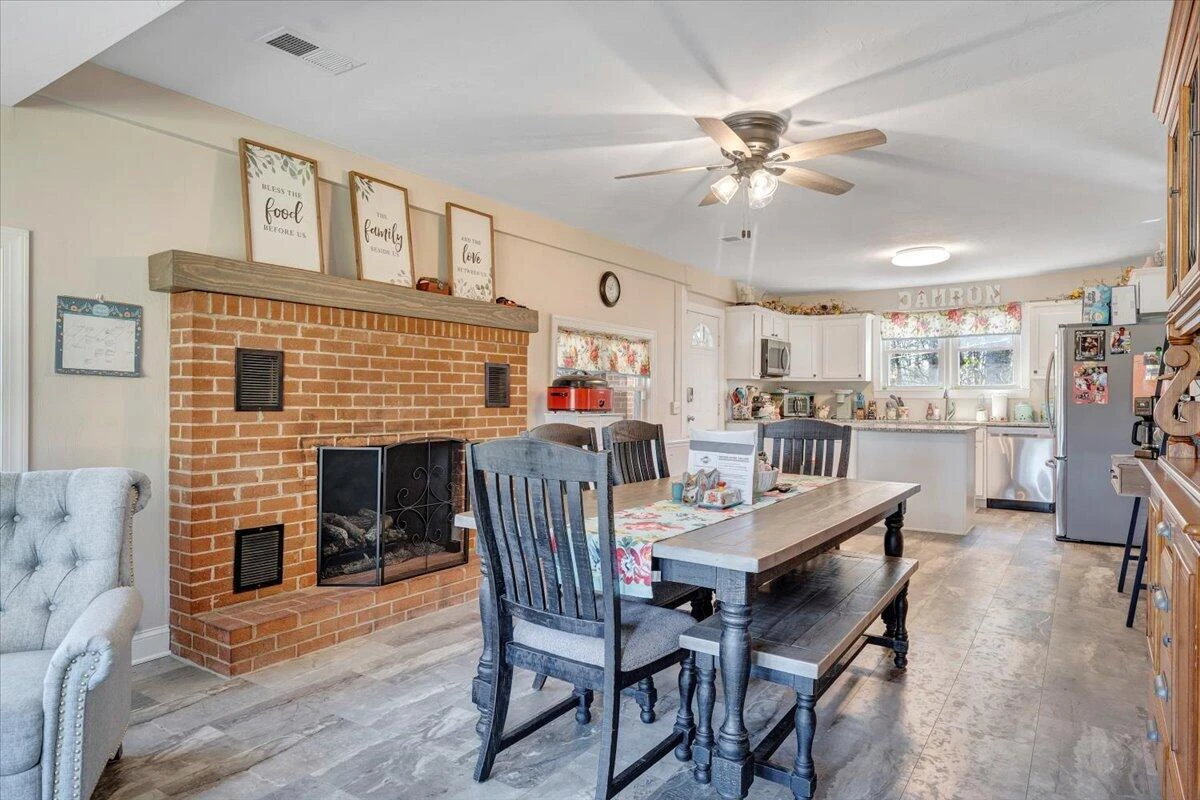 1409 Crooked Oak RD - Photo 27