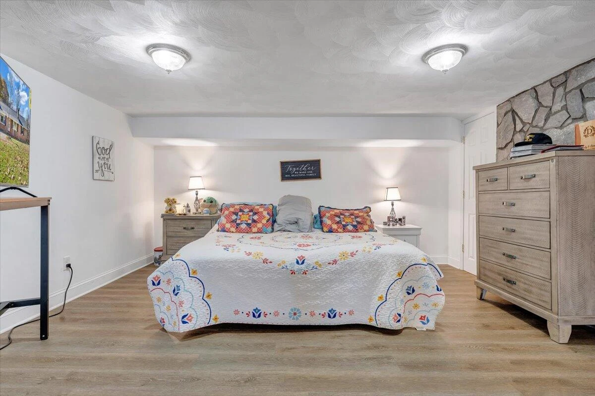 1409 Crooked Oak RD - Photo 39