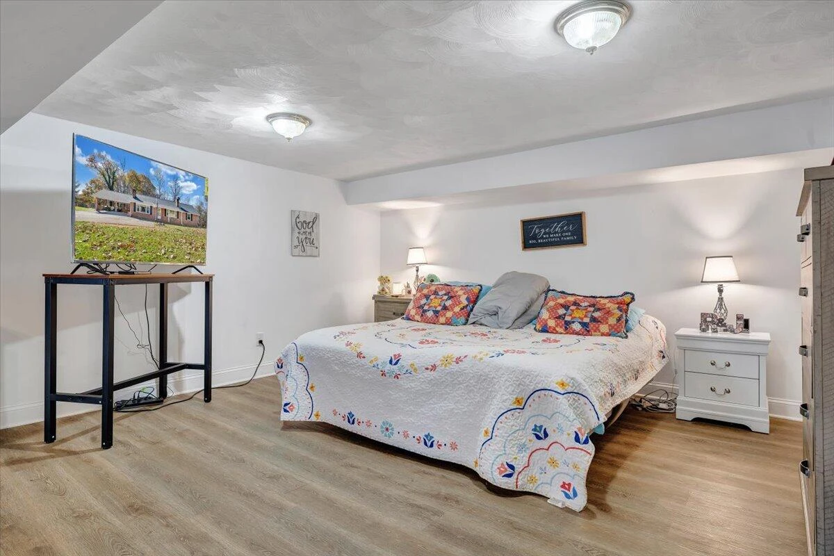 1409 Crooked Oak RD - Photo 40