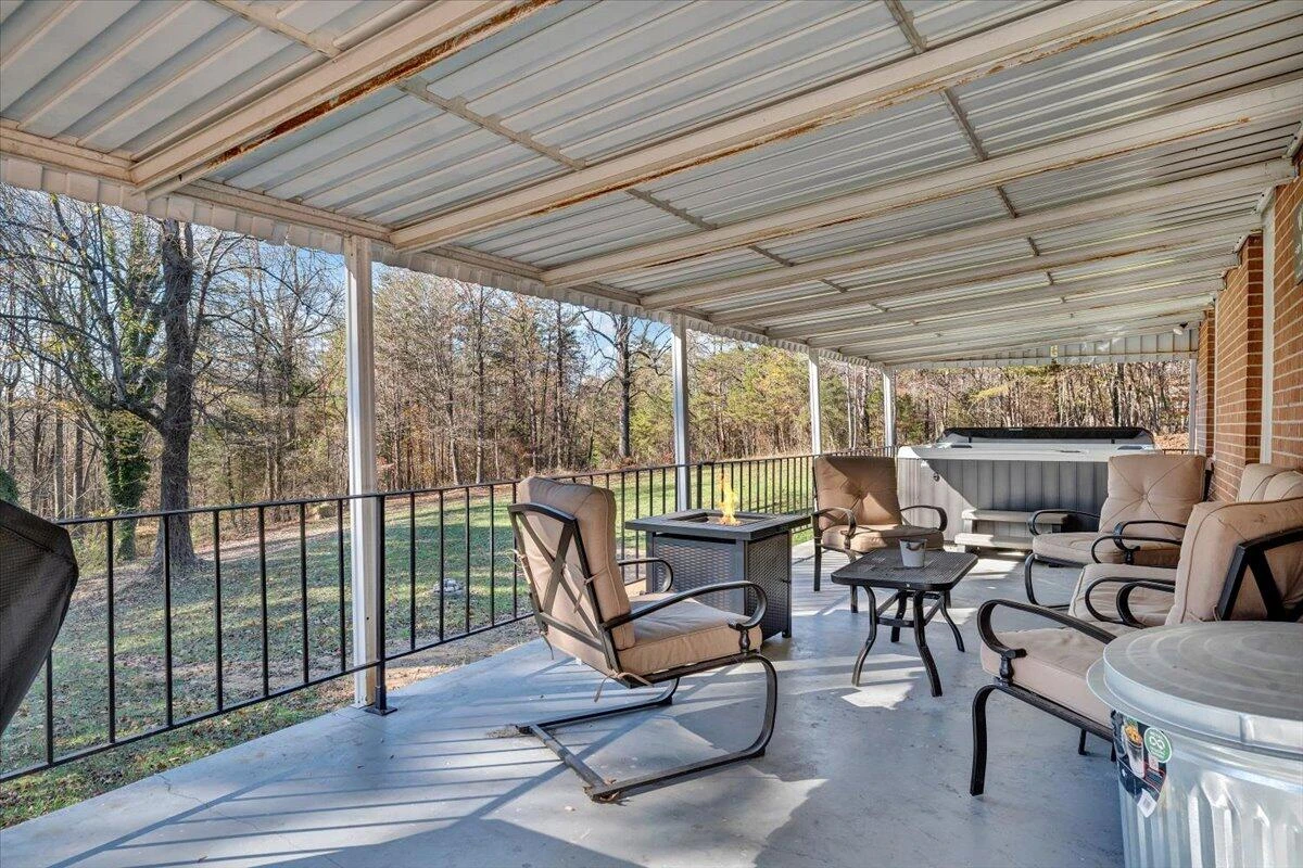 1409 Crooked Oak RD - Photo 49