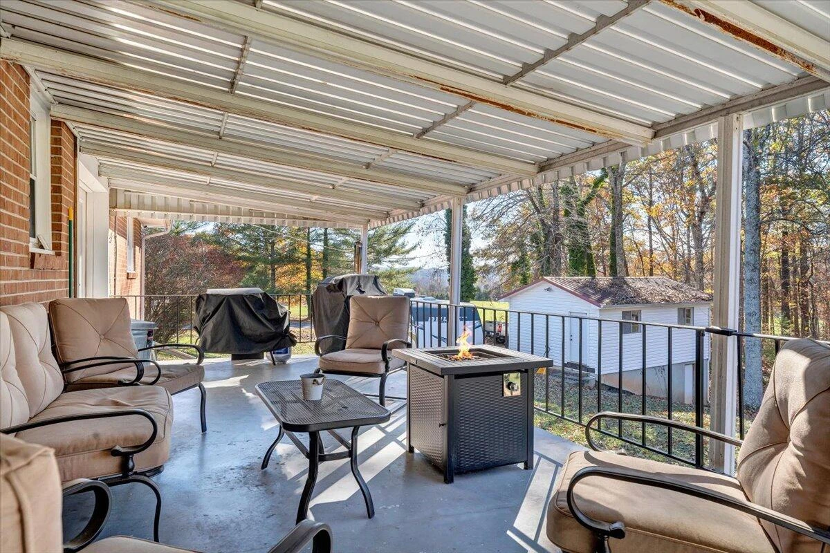 1409 Crooked Oak RD - Photo 53