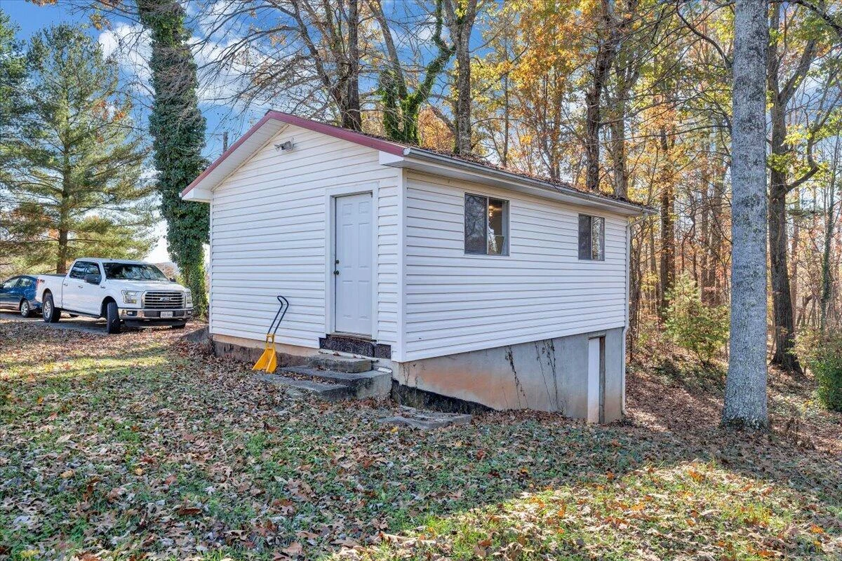 1409 Crooked Oak RD - Photo 65