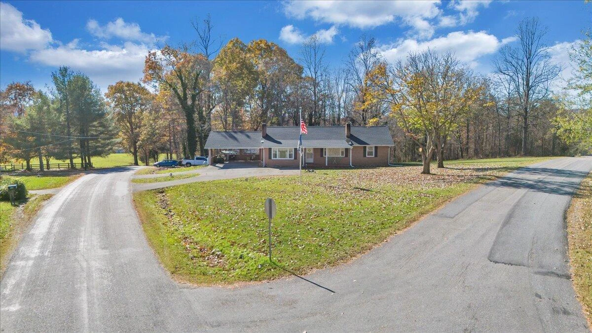 1409 Crooked Oak RD - Photo 71
