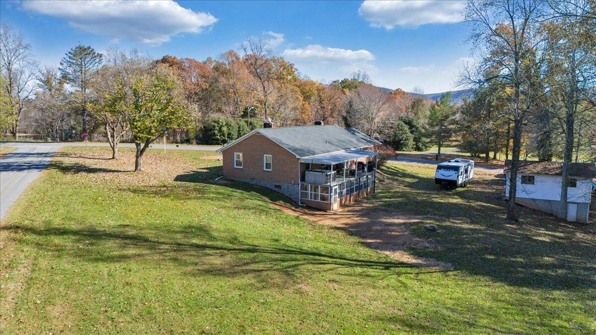 1409 Crooked Oak RD - Photo 73