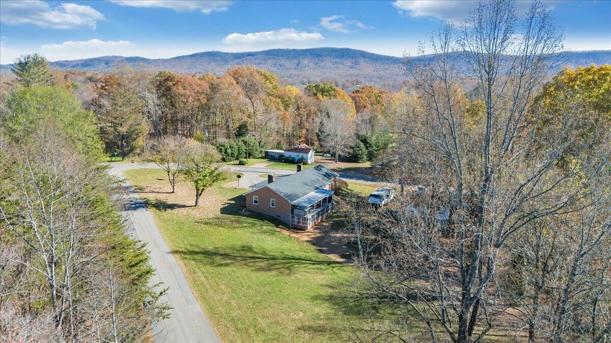 1409 Crooked Oak RD - Photo 81