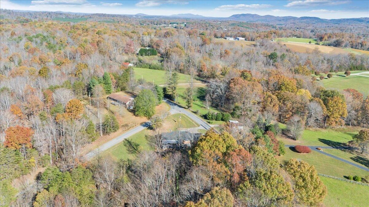 1409 Crooked Oak RD - Photo 83