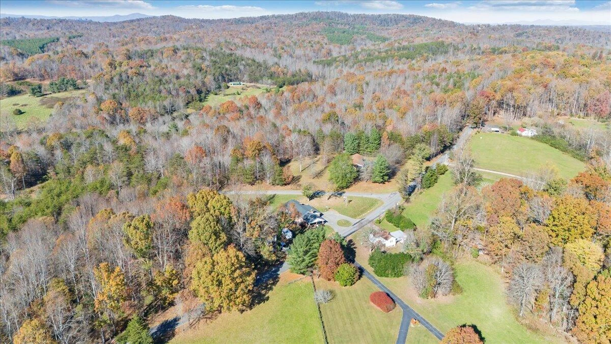 1409 Crooked Oak RD - Photo 84