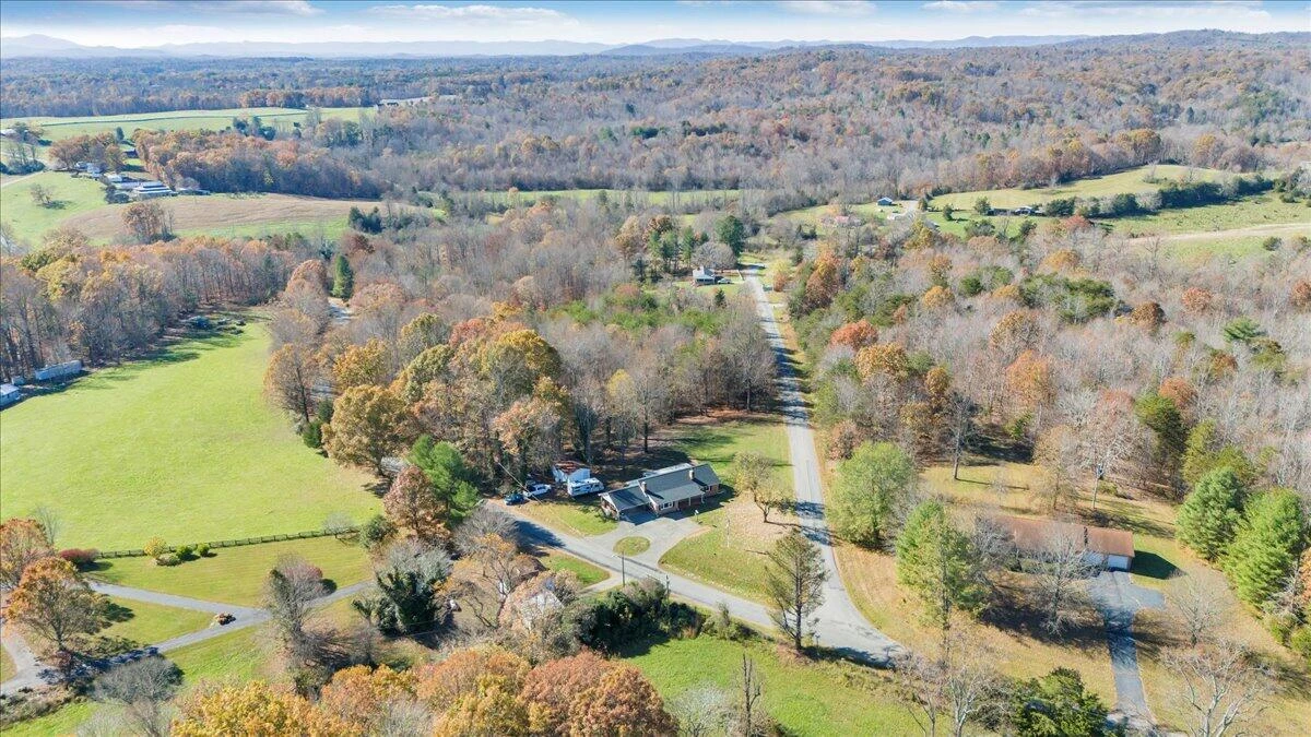 1409 Crooked Oak RD - Photo 85