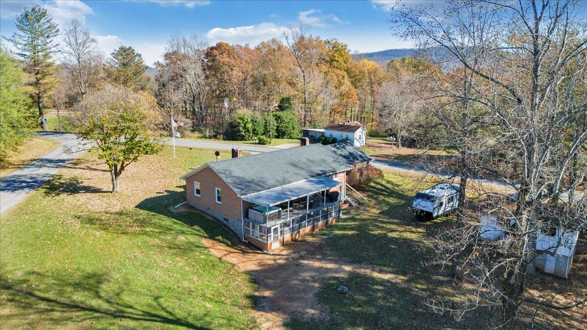 1409 Crooked Oak RD - Photo 90