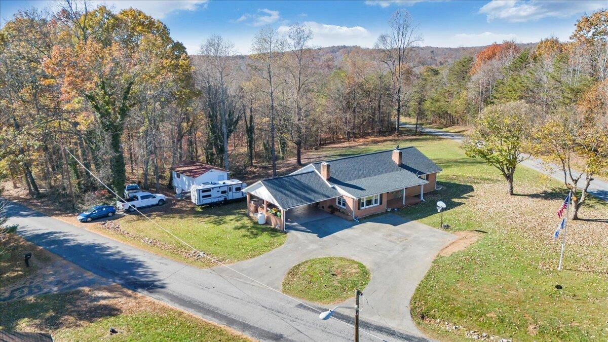 1409 Crooked Oak RD - Photo 91