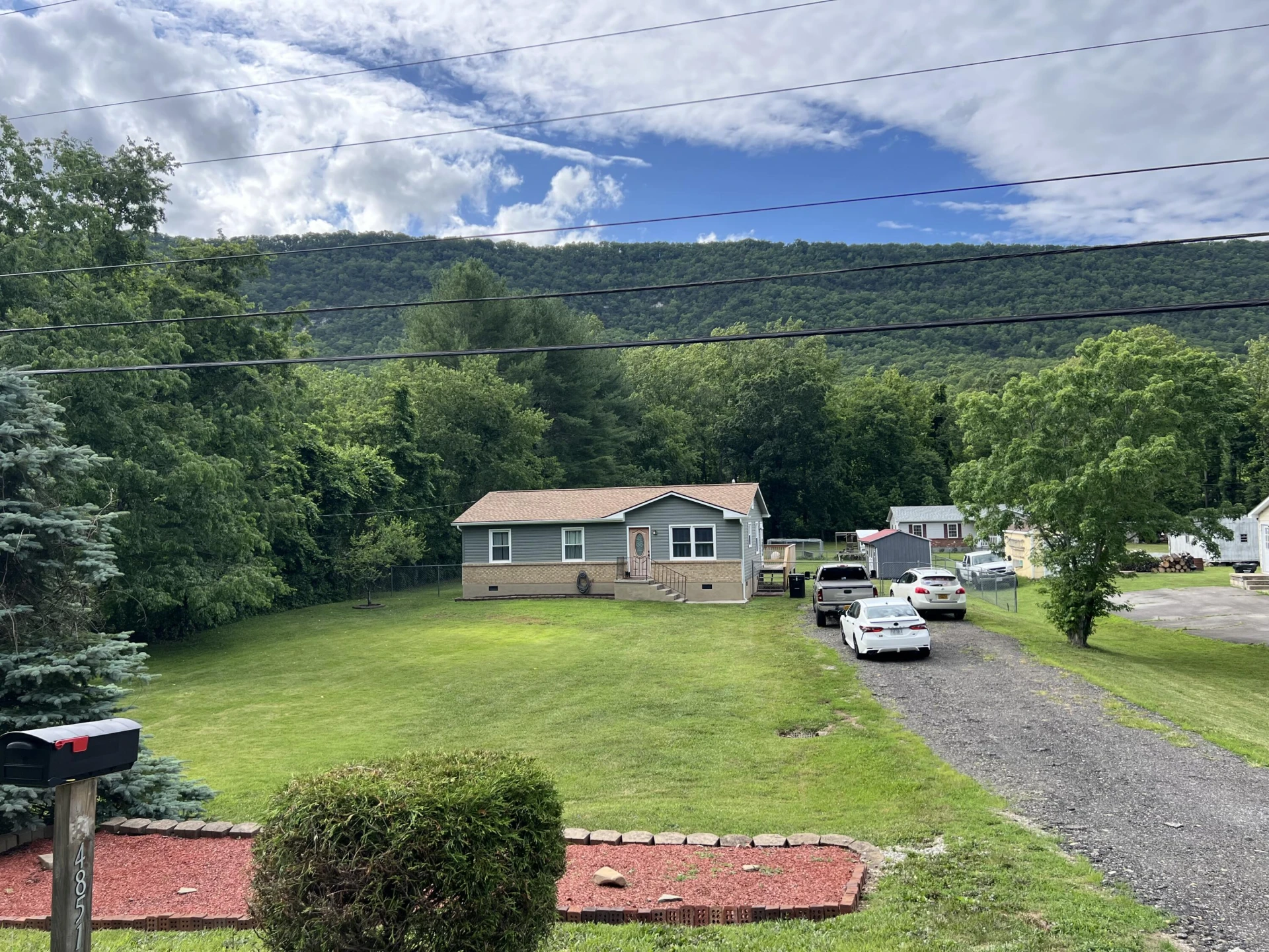 4851 Bradshaw RD - Photo 2