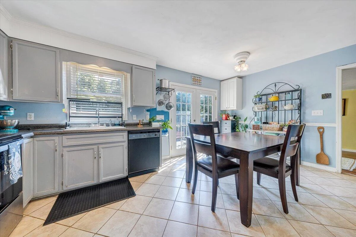 107 Wenwood DR - Photo 6