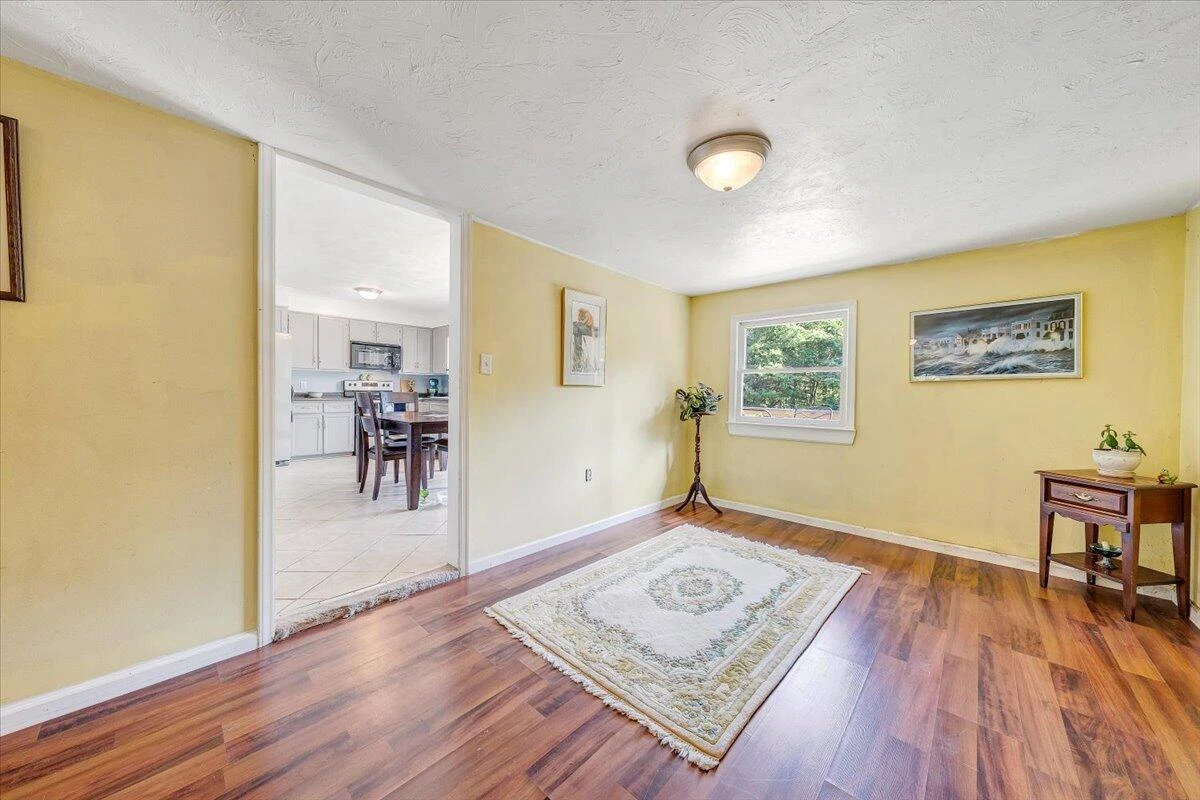 107 Wenwood DR - Photo 8