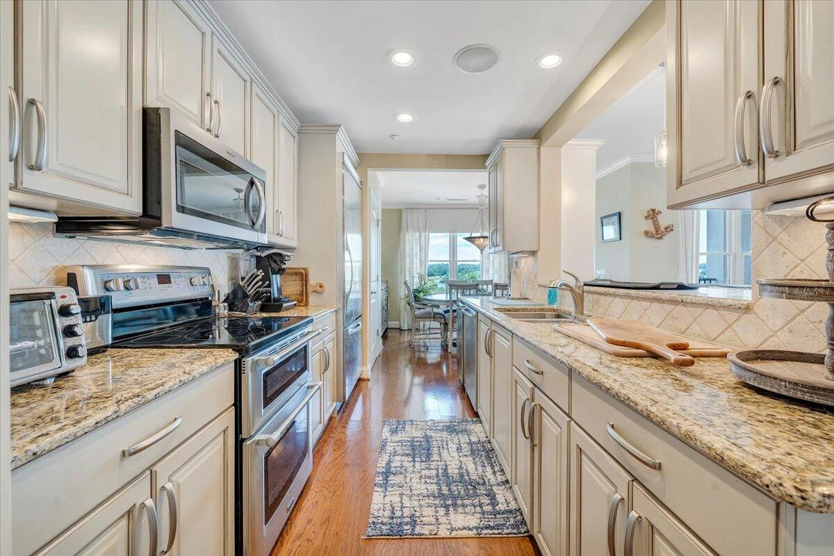 100 BRIDGEWATER POINTE PL #508 - Photo 4