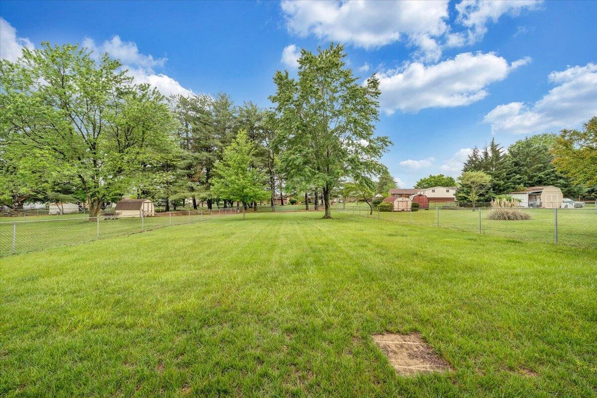 4722 Nelms LN - Photo 33