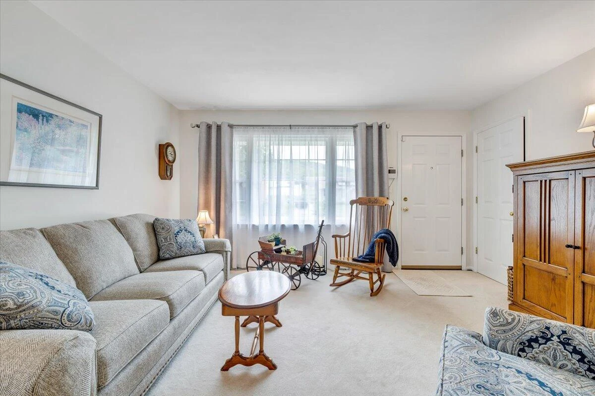 4722 Nelms LN - Photo 8