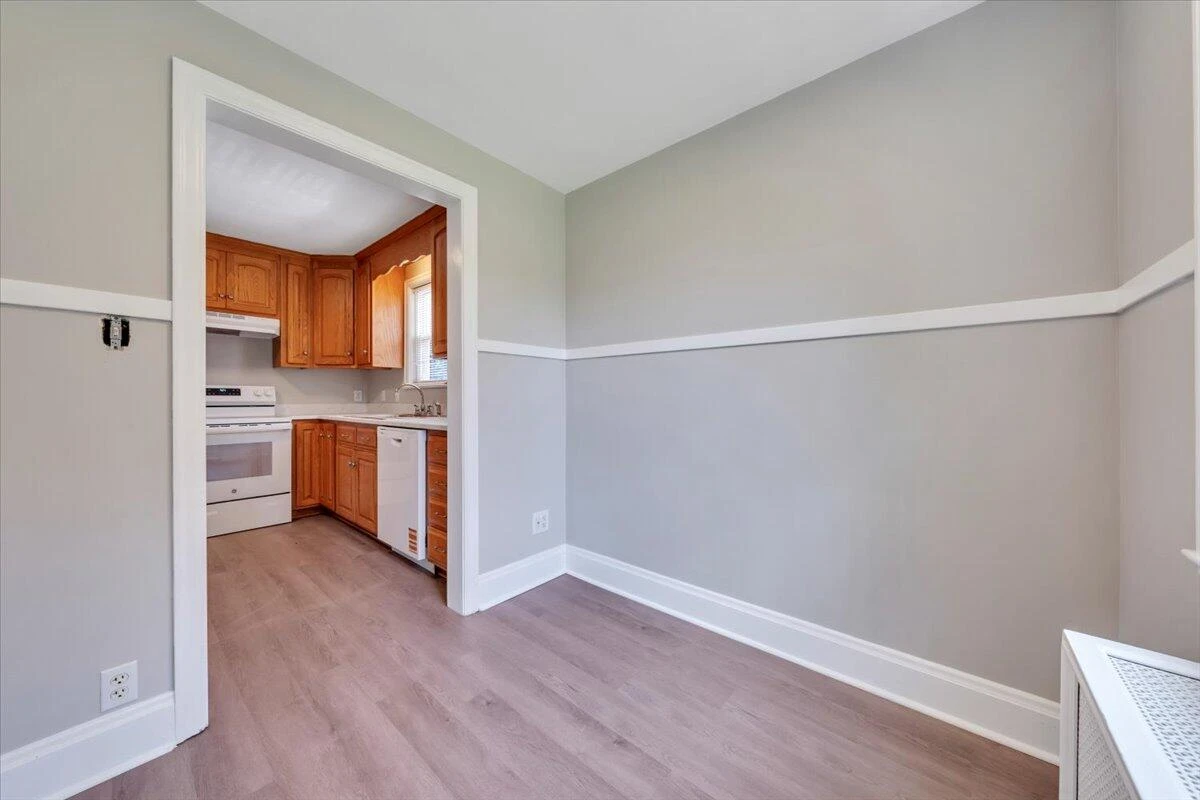 3433 Courtland RD - Photo 20