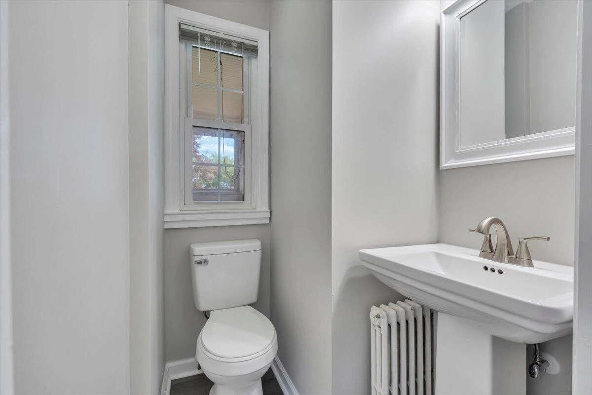 3433 Courtland RD - Photo 21