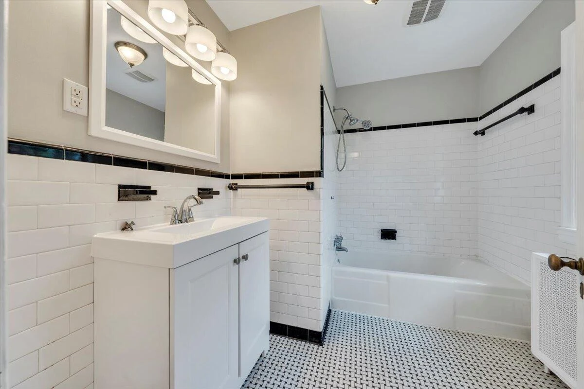 3433 Courtland RD - Photo 28