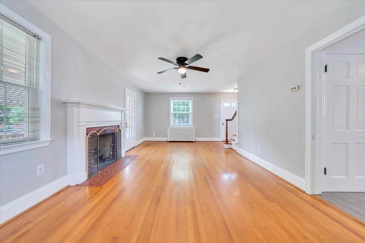 3433 Courtland RD - Photo 9