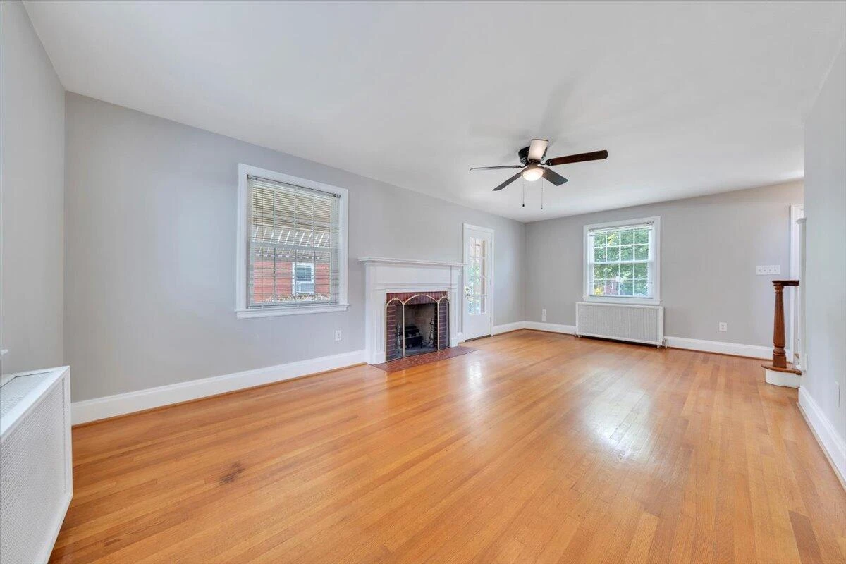 3433 Courtland RD - Photo 11