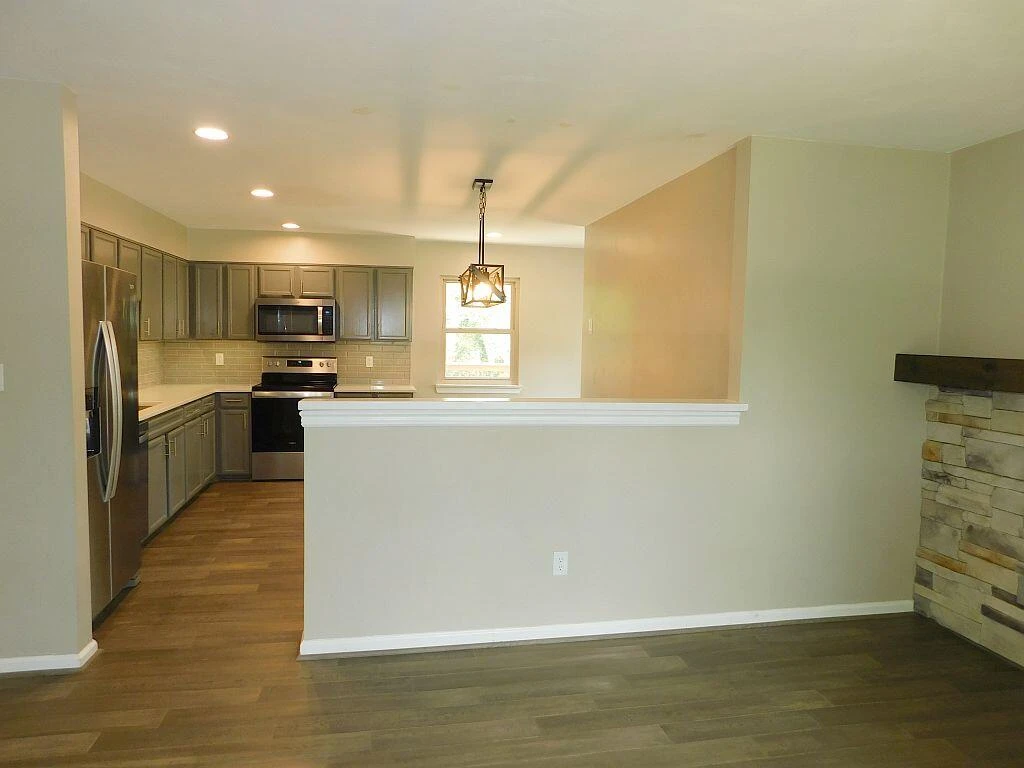 4230 Belford ST - Photo 4