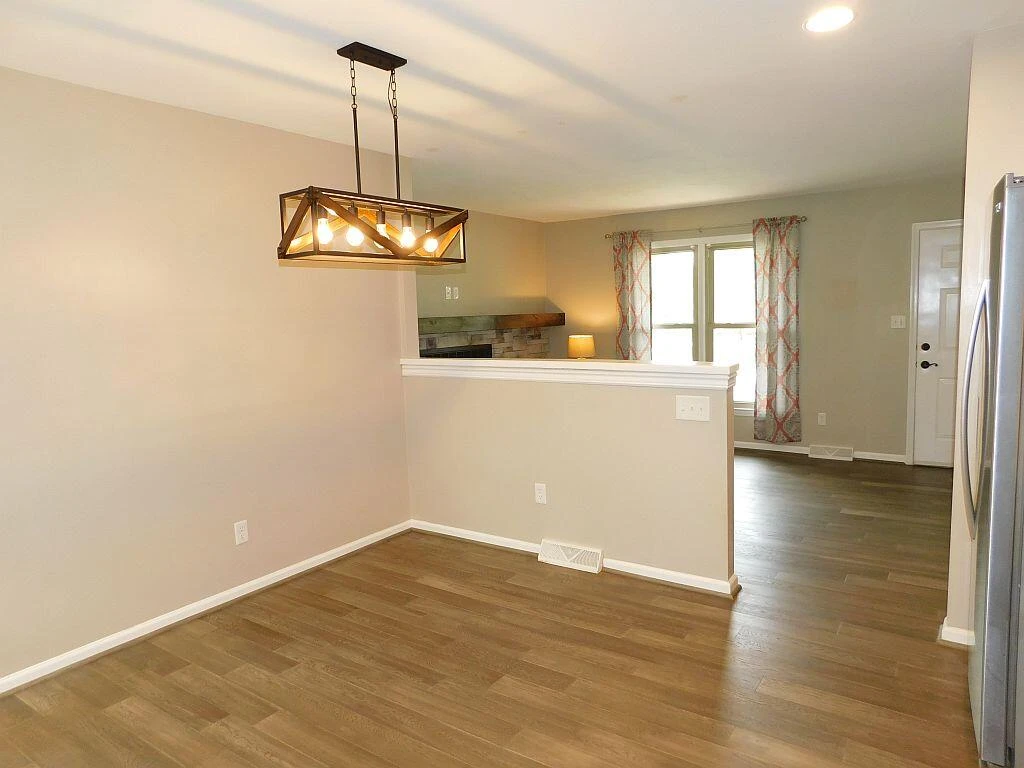 4230 Belford ST - Photo 8