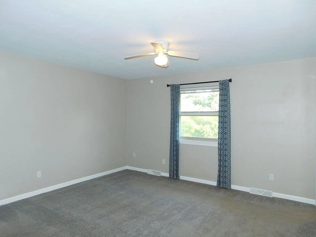 4230 Belford ST - Photo 9