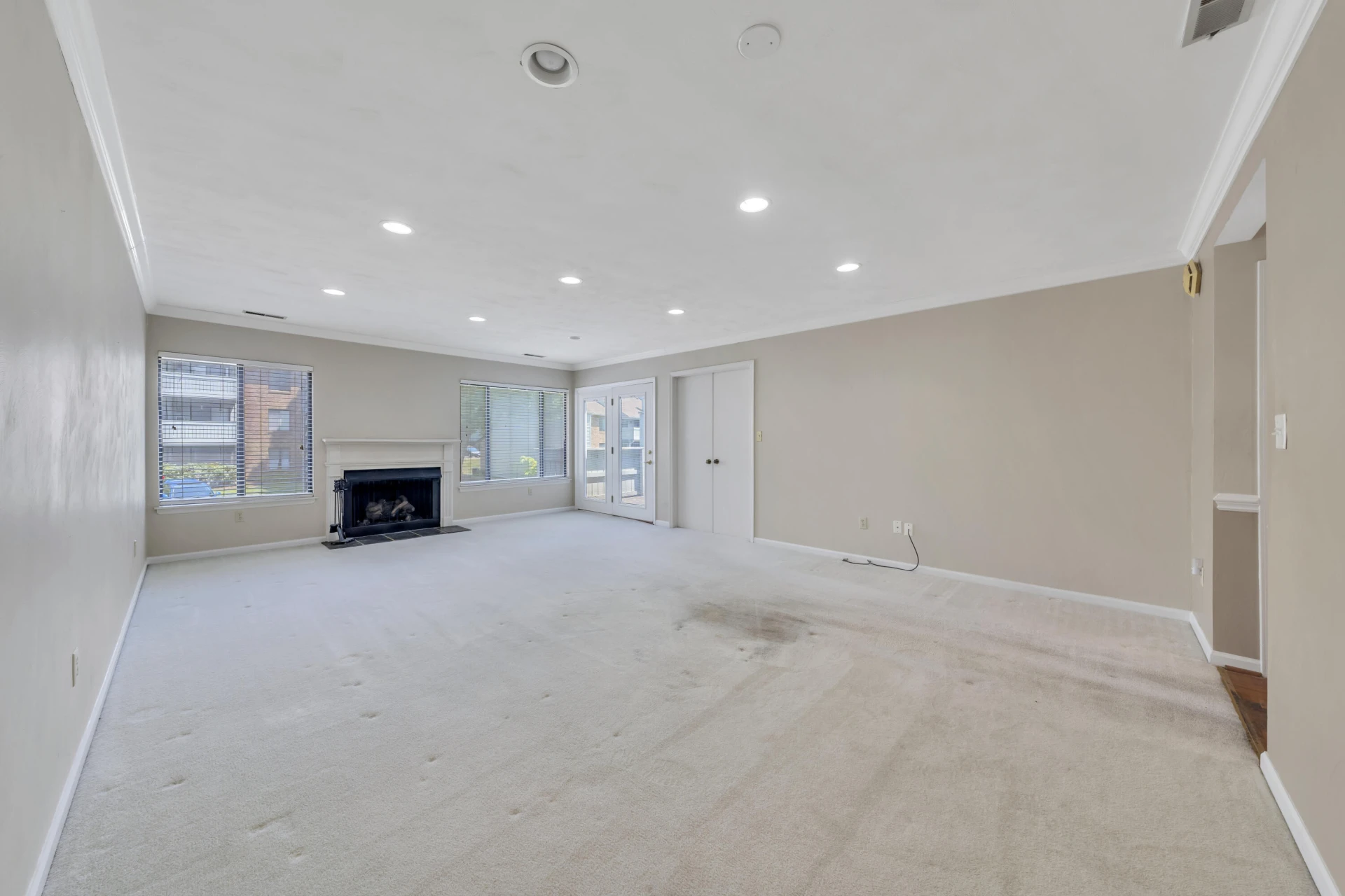 2404 Post Oak RD - Photo 12