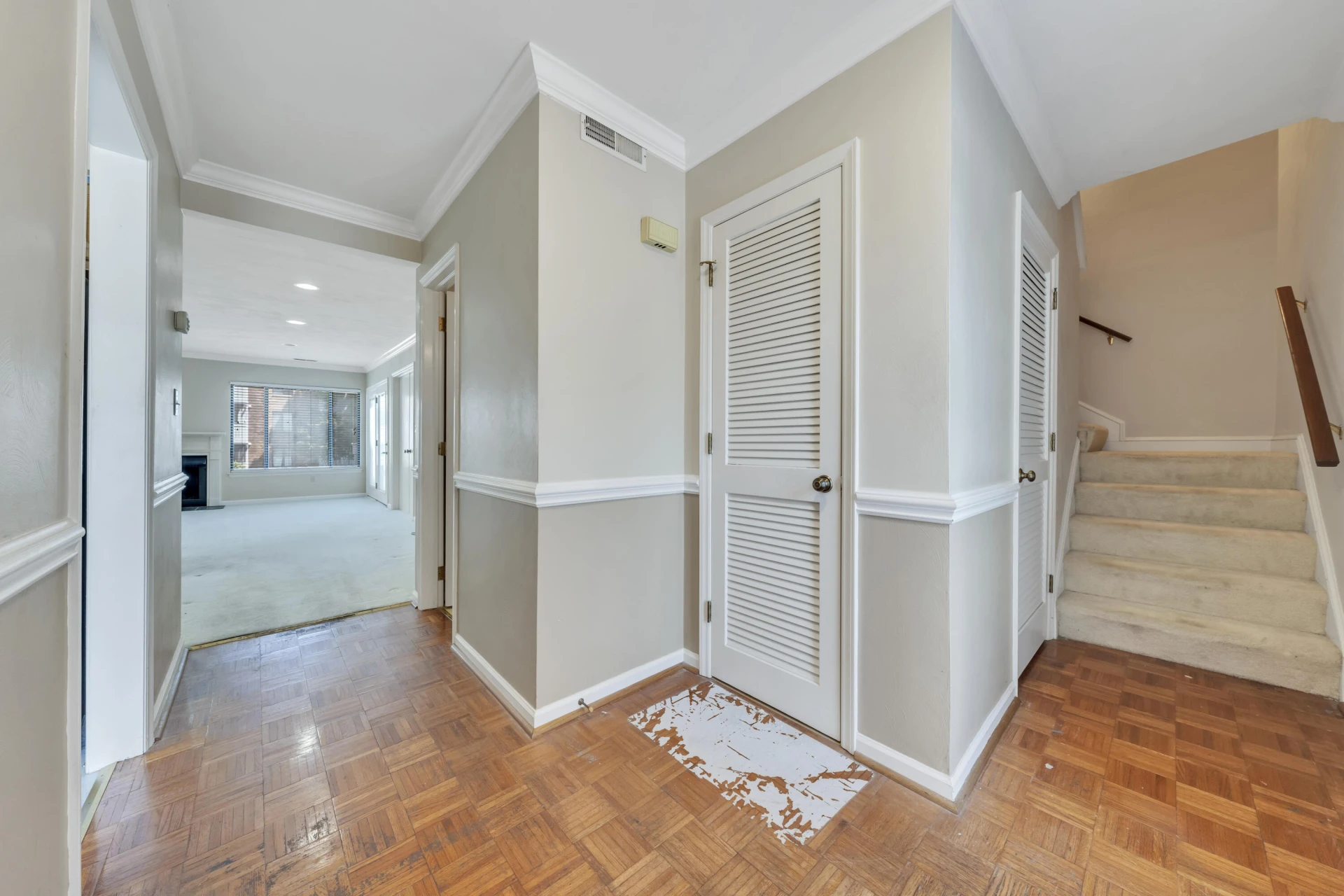 2404 Post Oak RD - Photo 2