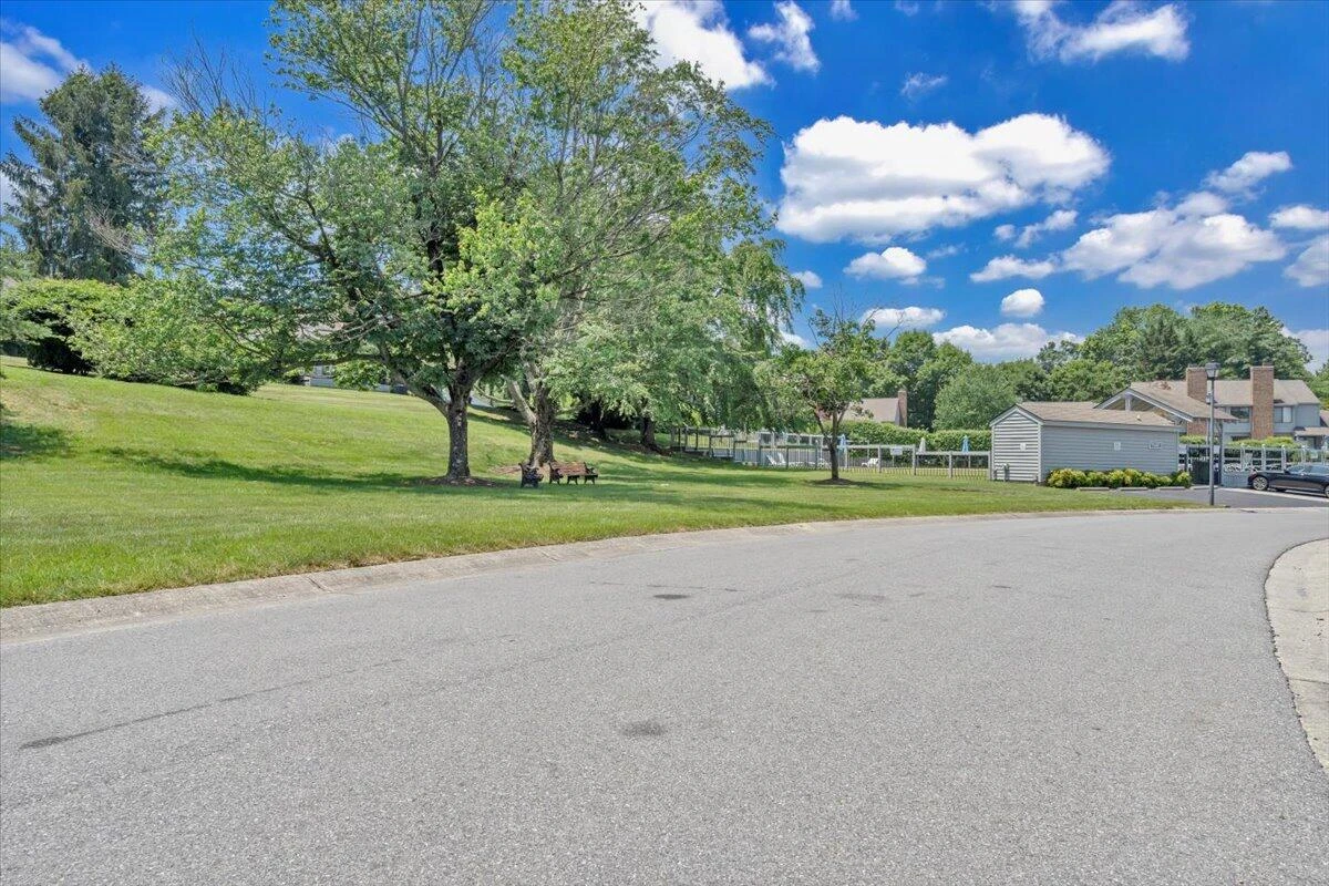 2404 Post Oak RD - Photo 38