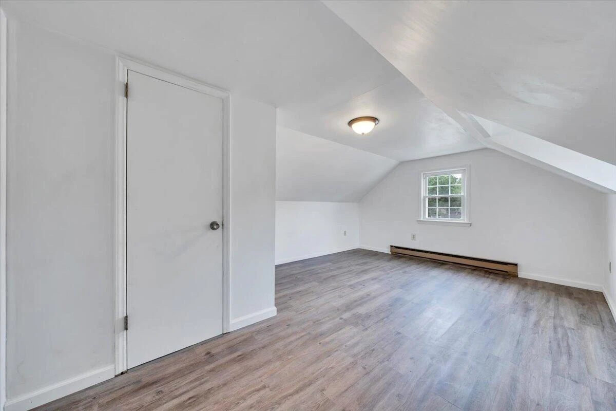 2637 Cornell DR - Photo 10