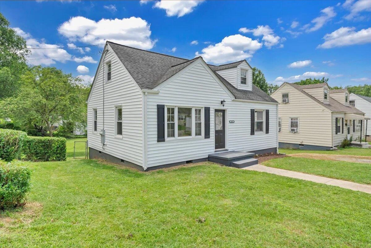 2637 Cornell DR - Photo 14