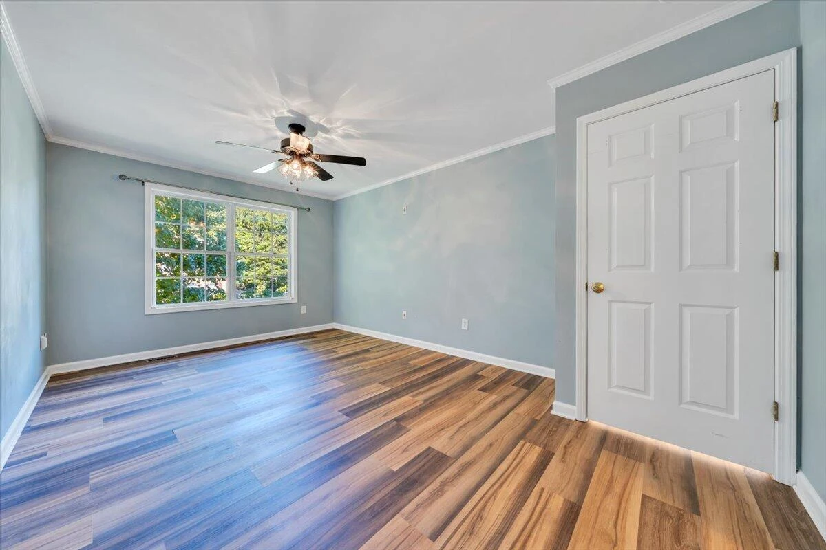 2417 Deerfield CT - Photo 17