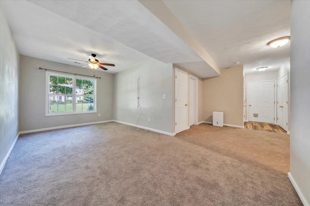 2417 Deerfield CT - Photo 25