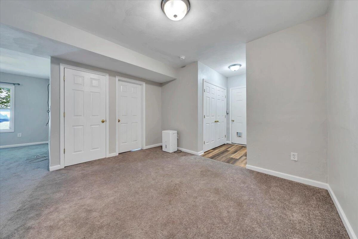 2417 Deerfield CT - Photo 27