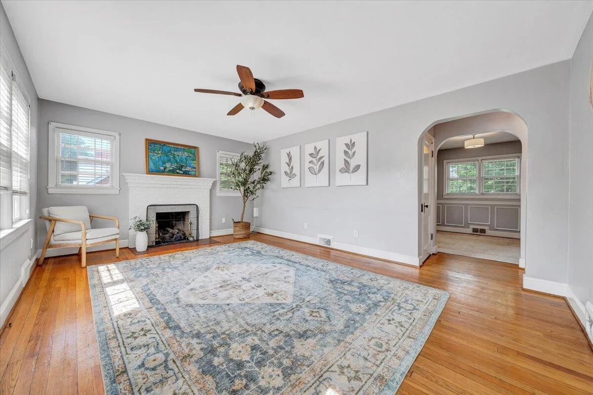 2326 Carlton RD SW - Photo 2