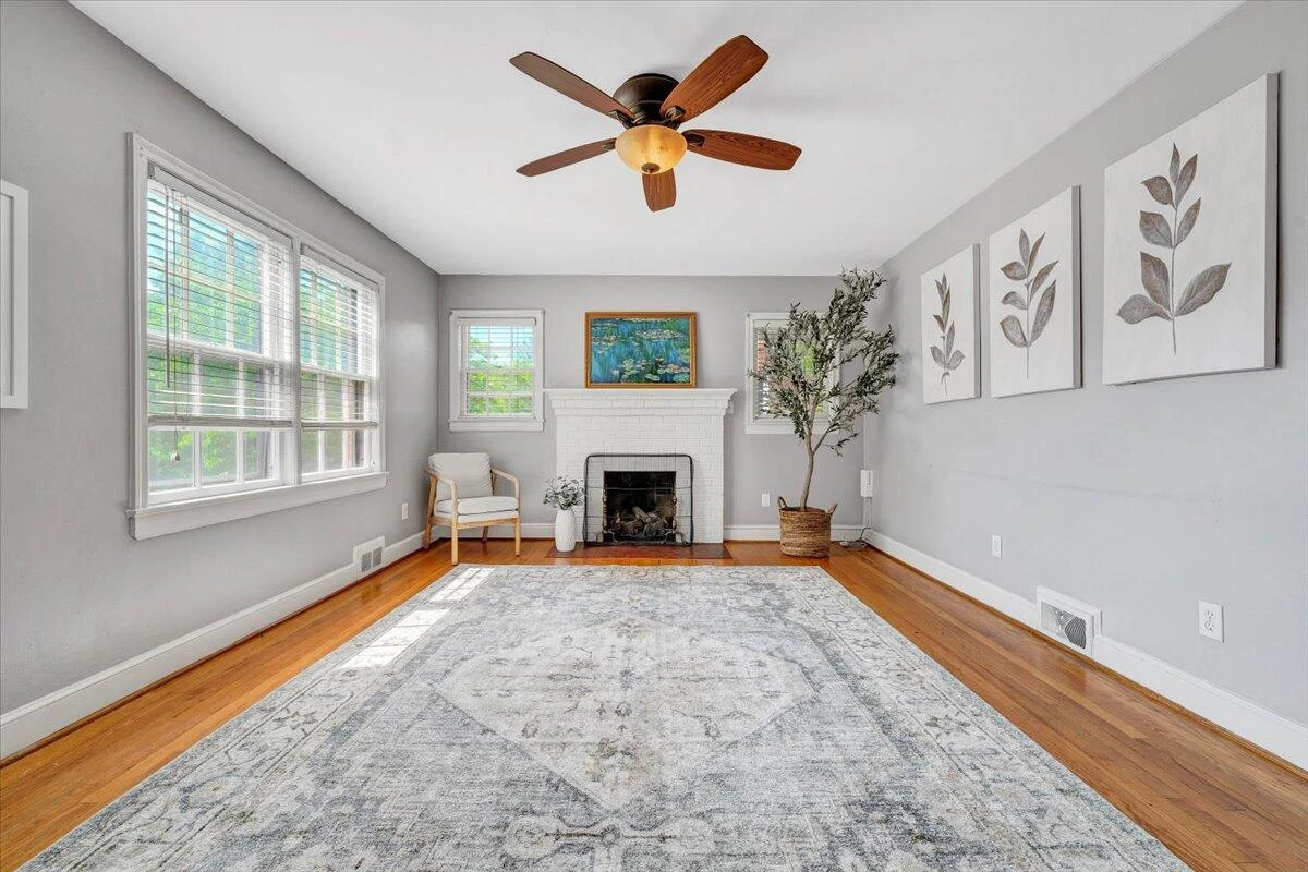 2326 Carlton RD SW - Photo 3