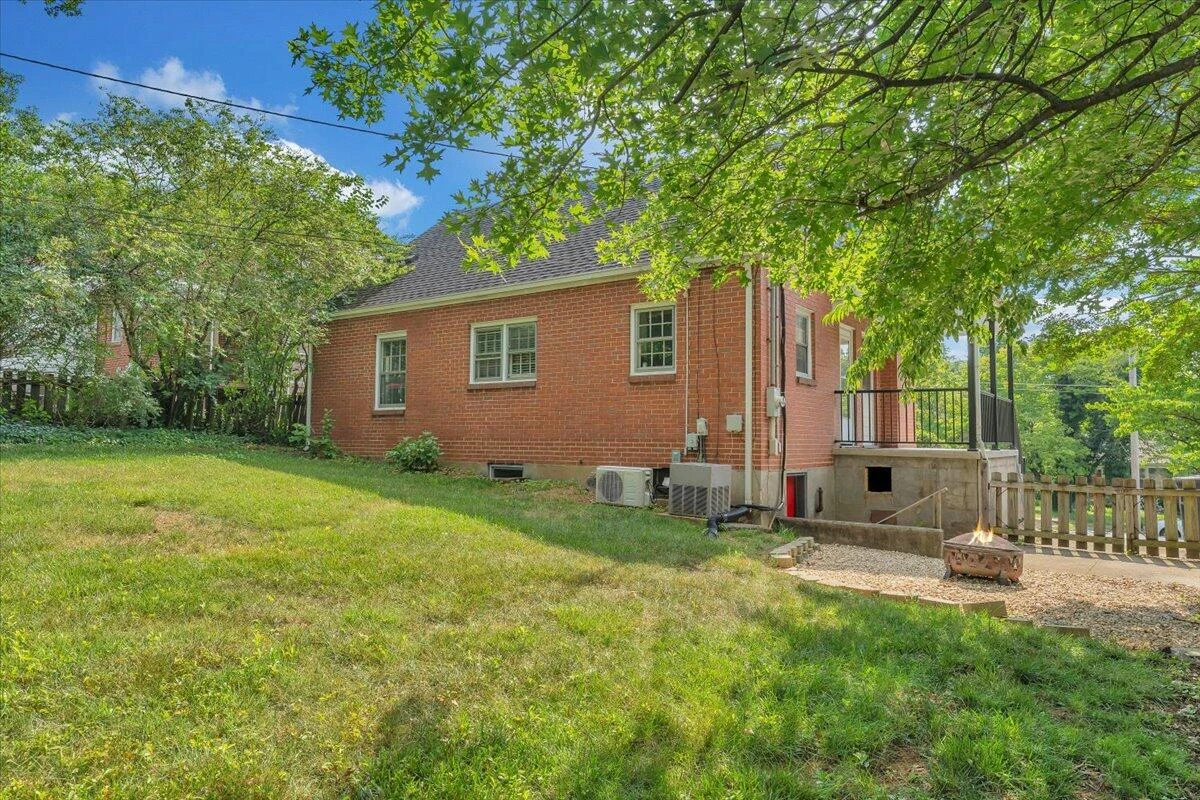 2326 Carlton RD SW - Photo 34