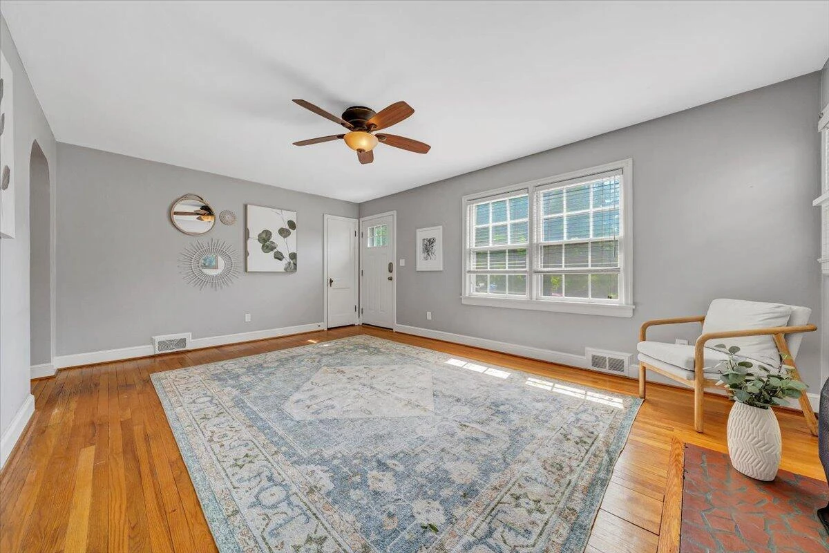 2326 Carlton RD SW - Photo 5