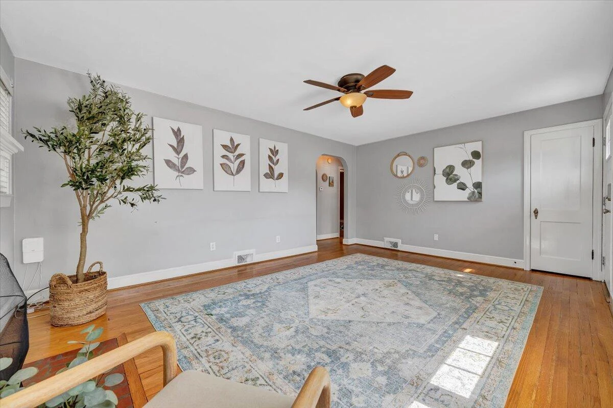 2326 Carlton RD SW - Photo 6