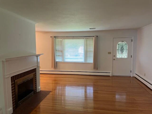 366 HOWARD DR - Photo 10