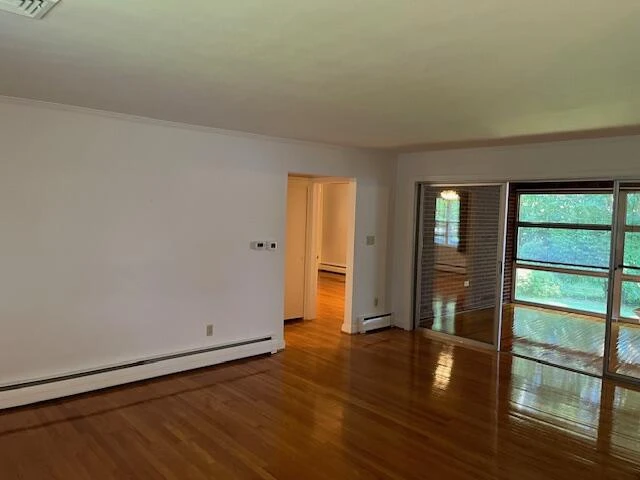 366 HOWARD DR - Photo 11
