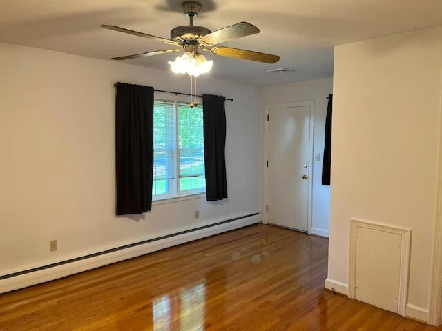 366 HOWARD DR - Photo 14