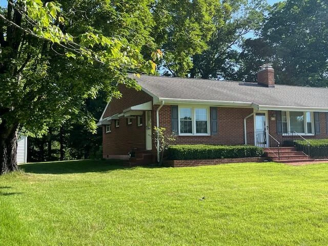 366 HOWARD DR - Photo 2