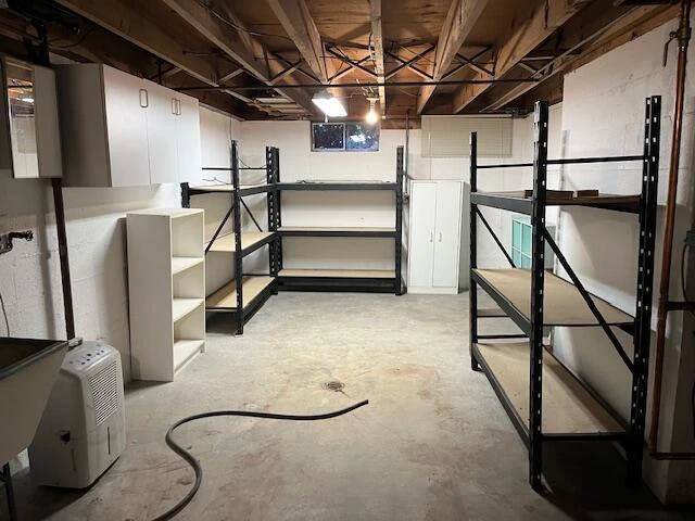 366 HOWARD DR - Photo 20