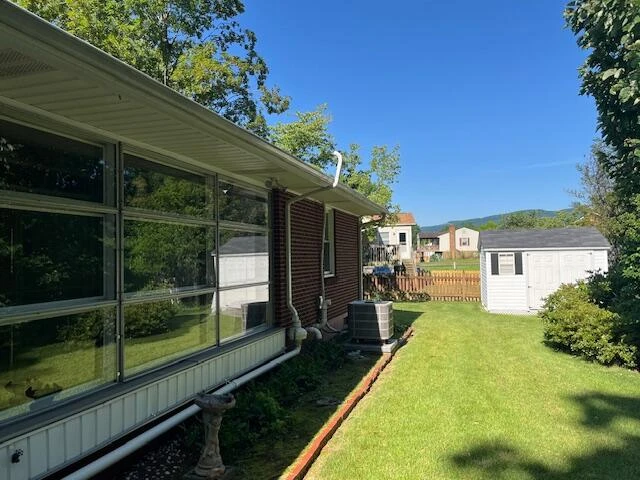366 HOWARD DR - Photo 26