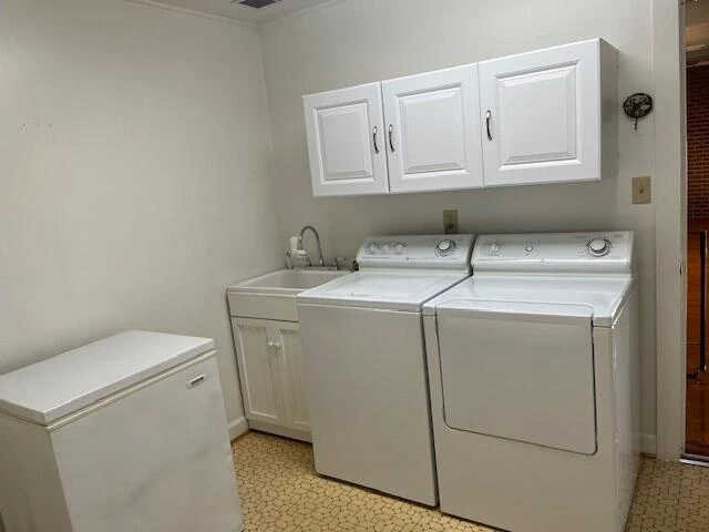 366 HOWARD DR - Photo 29