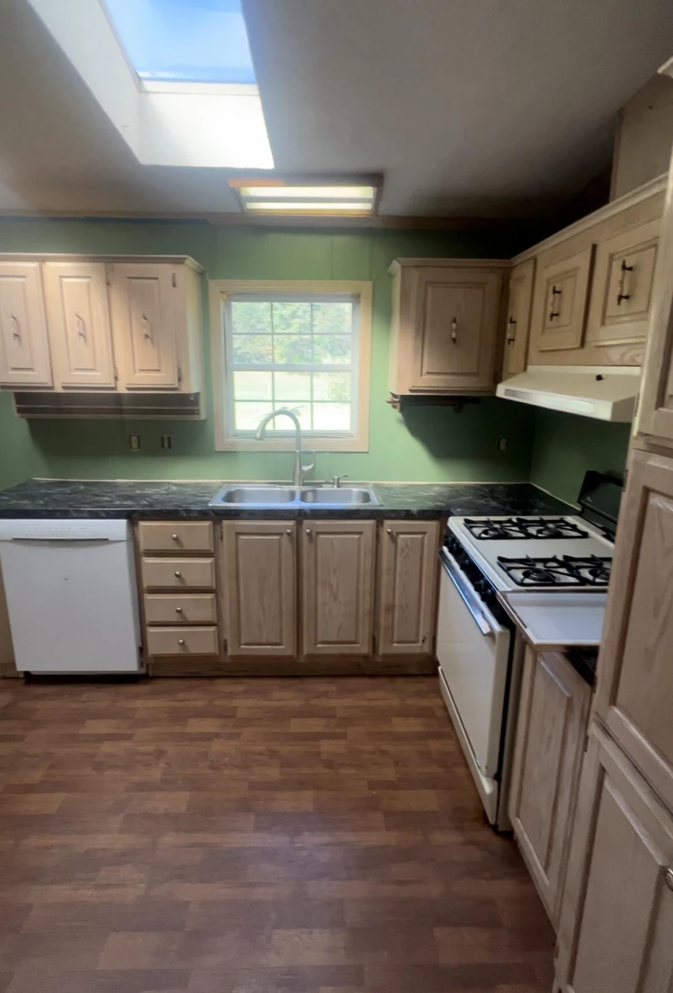 84 Oriskany Square - Photo 8