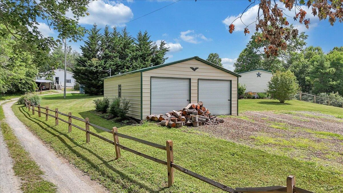 161 Oak View LN - Photo 55